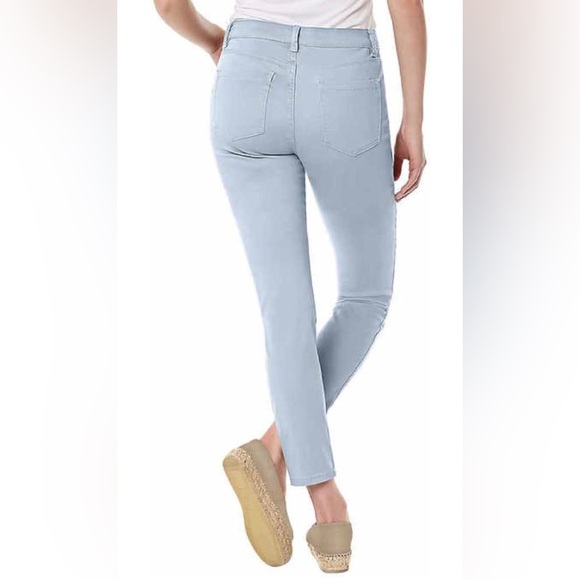 Buffalo David Bitton Capri Jeans Women's 8/29 Mid-Rise Super Soft Light Denim - Picture 2 of 10